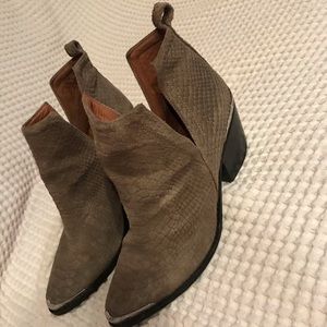 Jeffrey Campbell Taupe Snake Suede Cromwell Boot